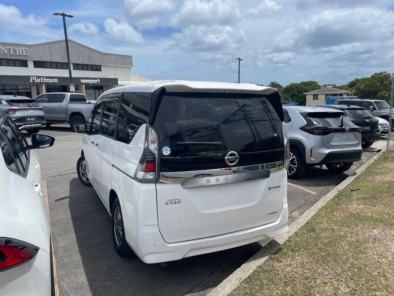 Nissan Serena 2022