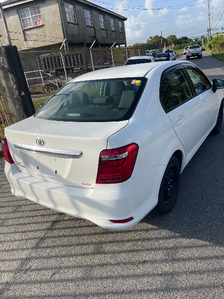 Toyota Axio 2021