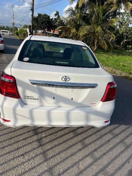 Toyota Axio 2021