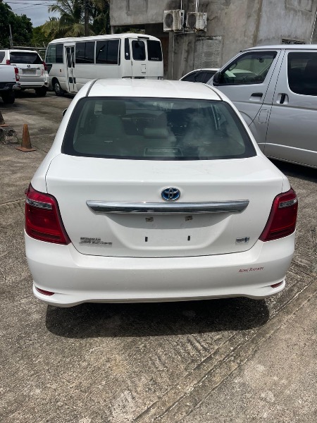 Toyota Axio 2021
